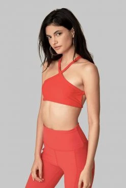 Wolven Recycled Pyramid Top - Cayenne