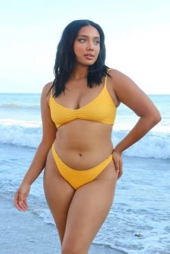 Wolven Reversible Ruched Recycled Swimsuit Top - Fauna