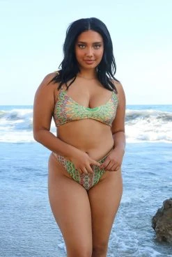 Wolven Reversible Ruched Recycled Swimsuit Top - Fauna