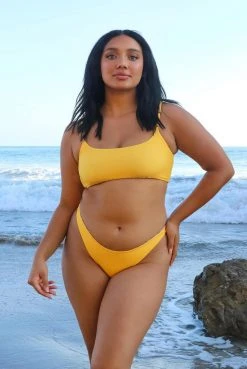 Wolven Reversible Ruched Recycled Swimsuit Top - Fauna