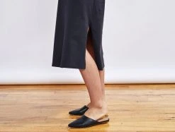 Coyuchi Pajamas + Loungewear Solstice Nightgown - Deep Graphite 7 Coyuchi Pajamas + Loungewear Solstice Nightgown - Deep Graphite